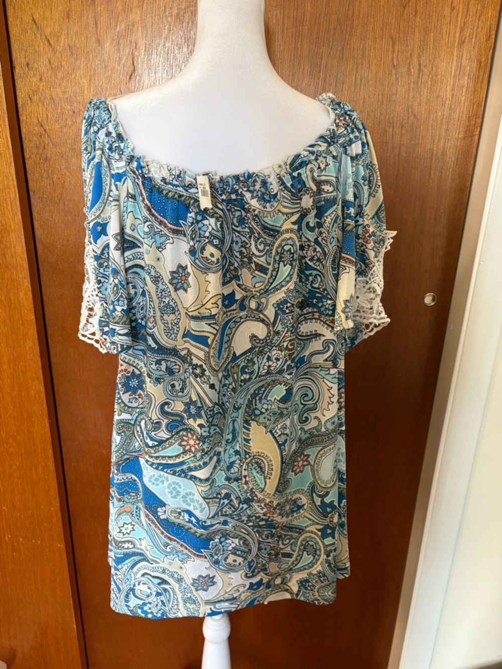 New 2X Stem & Vine Blue Paisley Off the Shoulder Crochet Blouse - Picture 3 of 13